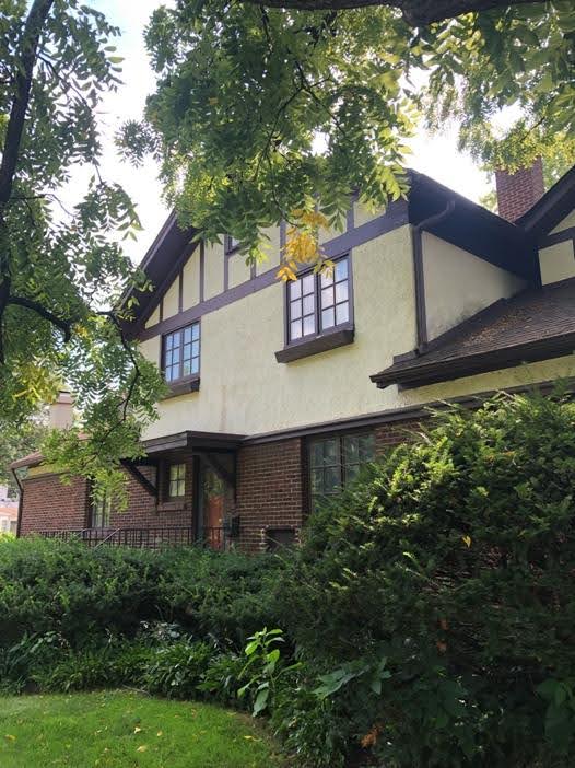 TudorInTheGlen